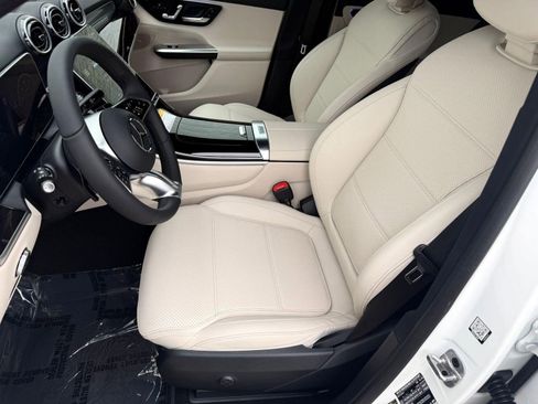 New 2026 Mercedes-Benz GLC 300 image 4