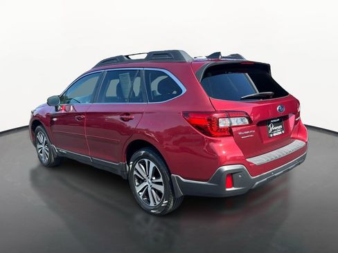 Used 2018 Subaru Outback 2.5i Limited AWD/4WD image 5