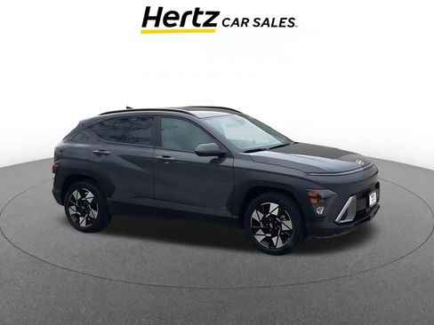 Used 2025 Hyundai Kona SEL image 1