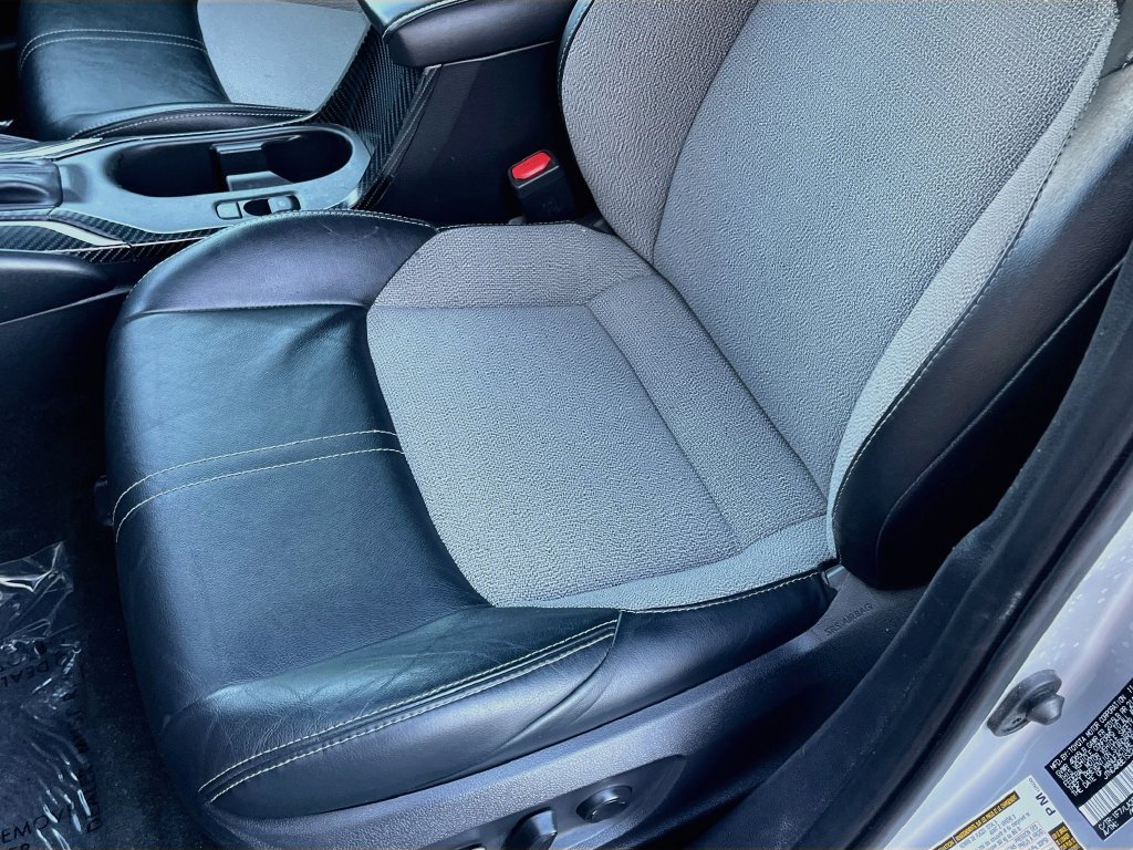 Used 2025 Toyota Corolla XSE FWD image 19