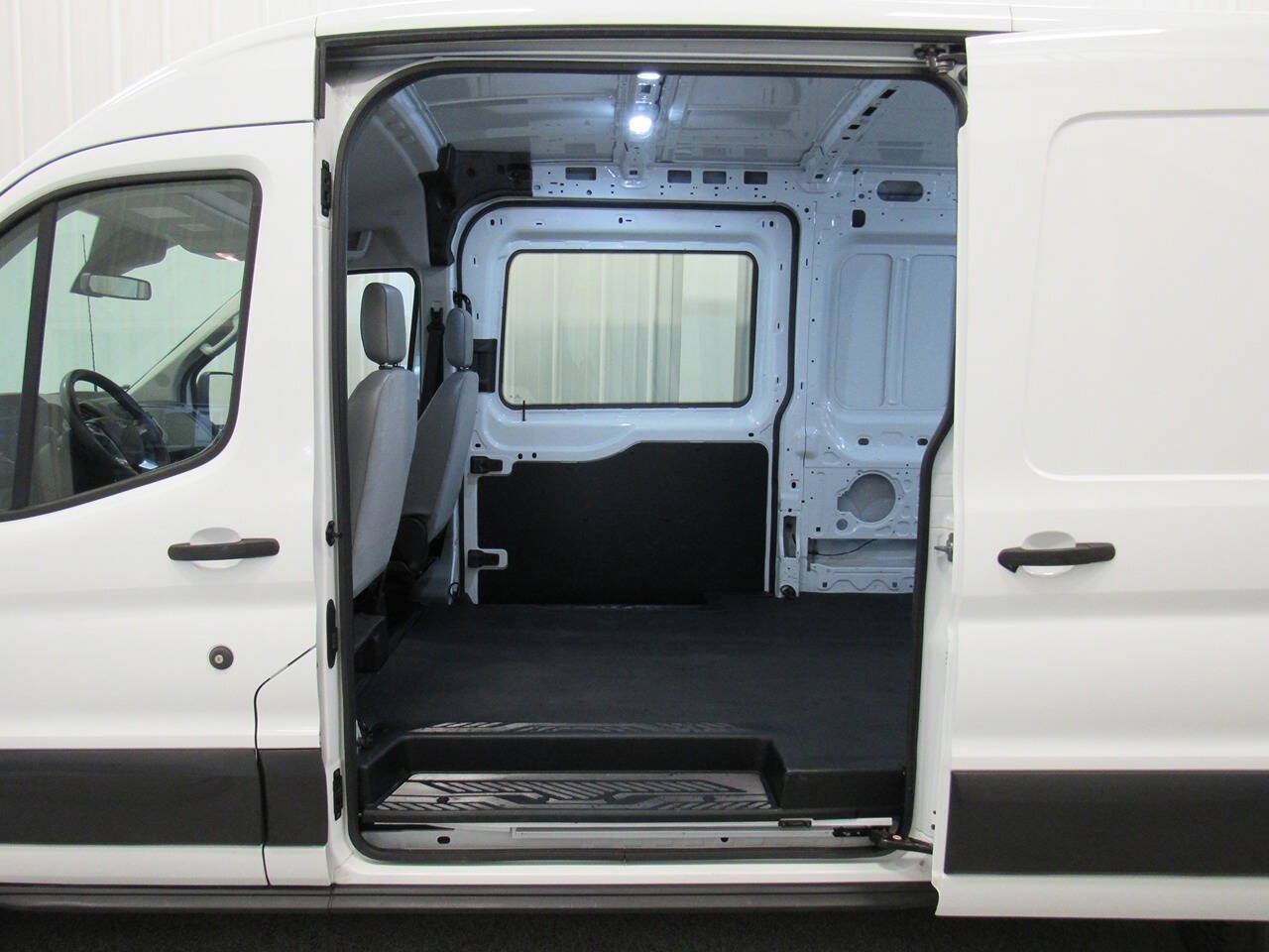 Used 2019 Ford Transit 350 148 Medium Roof RWD image 19