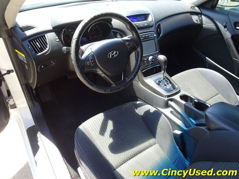 Used 2011 Hyundai Genesis 2.0T RWD image 13