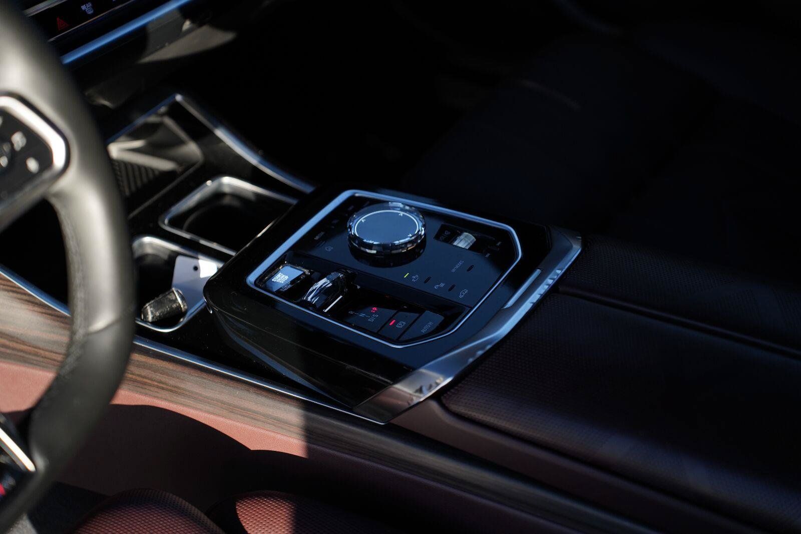 Used 2023 BMW 760i xDrive AWD/4WD image 10