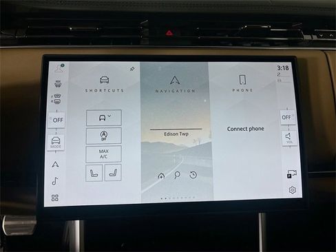 New 2025 Land Rover Range Rover SE image 16
