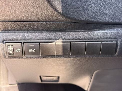 Used 2024 Toyota Corolla LE FWD image 22