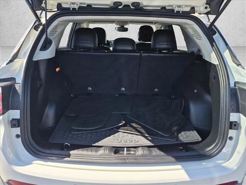 Used 2018 Jeep Compass Limited w/ Navigation Group FWD image 6