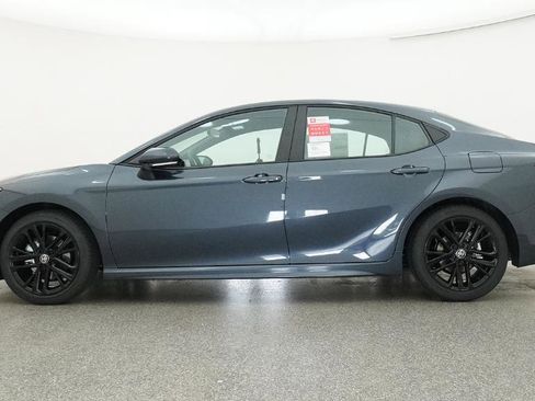 New 2026 Toyota Camry SE FWD image 29