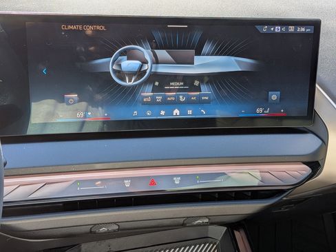 Used 2025 BMW X3 xDrive30i w/ Convenience Package image 23