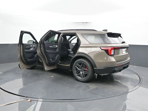 New 2026 Ford Explorer ST w/ Sun And Sound Package image 53