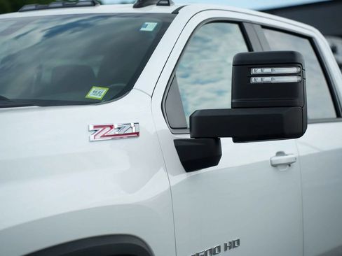 Used 2022 Chevrolet Silverado 2500 LT w/ Convenience Package AWD/4WD image 10