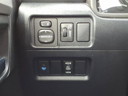 Used 2019 Toyota 4Runner SR5 AWD/4WD image 26
