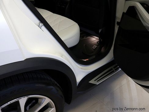 Certified 2024 BMW X5 xDrive40i w/ Premium Package image 34