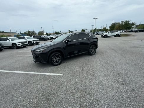 Used 2025 Lexus NX 250 FWD w/ Accessory Package (Z1) image 4