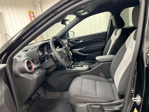 New 2026 Chevrolet Trax RS image 19
