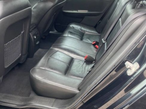 Used 2011 Chevrolet Malibu LTZ image 13