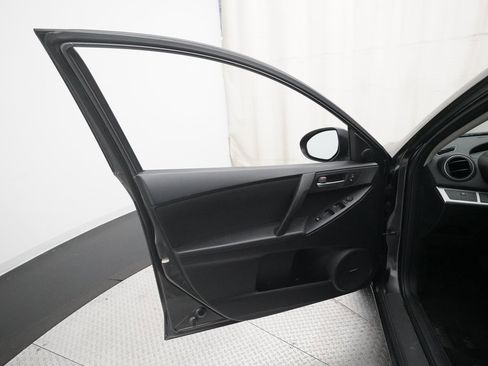 Used 2012 MAZDA MAZDA3 i Touring image 28