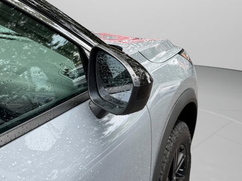 Used 2026 Nissan Rogue SV AWD/4WD image 35