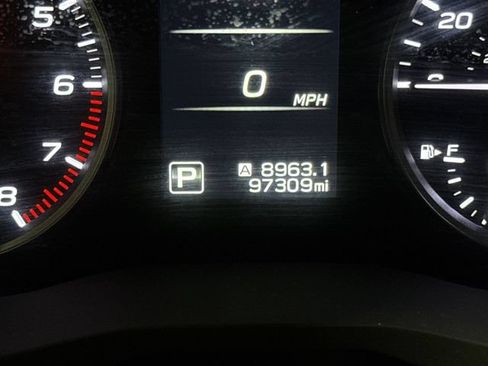 Used 2023 Subaru Ascent 8-Passenger AWD/4WD image 13