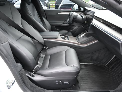 Used 2022 Tesla Model S AWD/4WD image 15