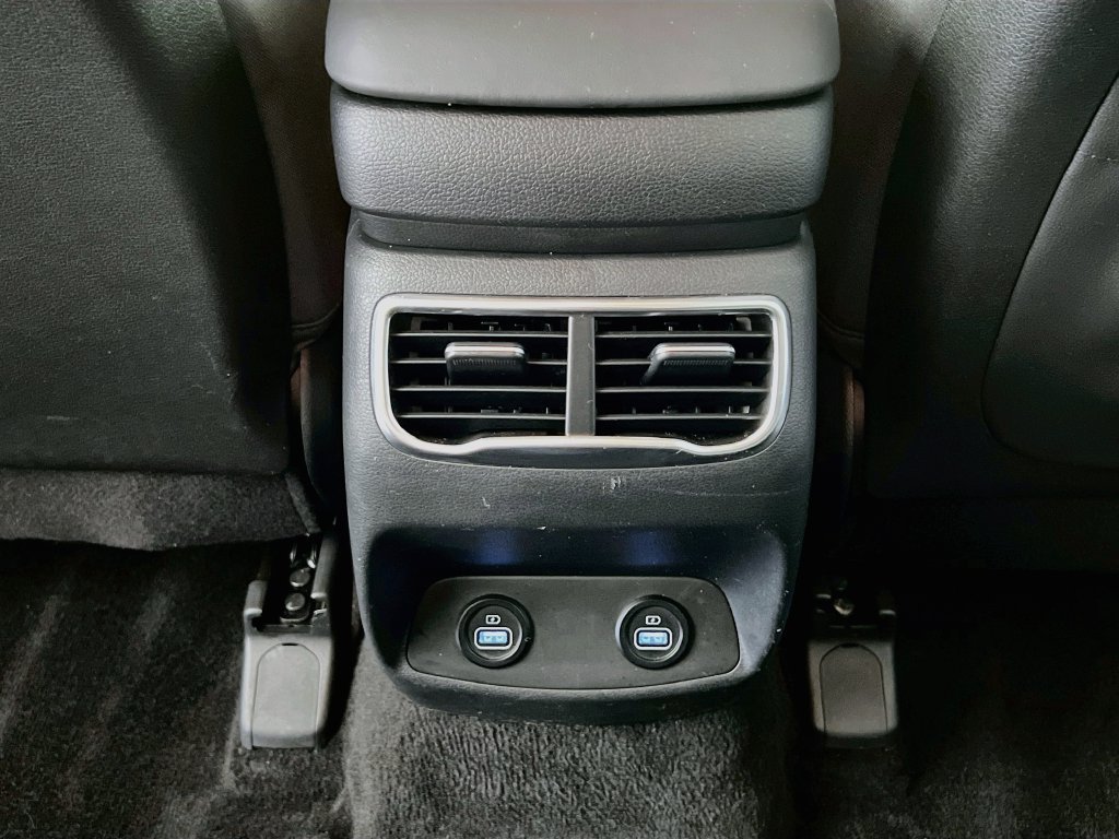 Used 2021 Hyundai Santa Fe SEL FWD image 25