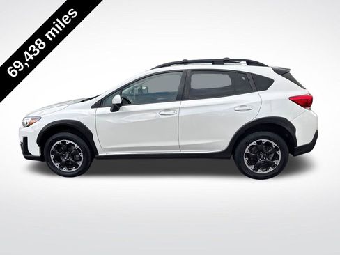 Used 2021 Subaru Crosstrek 2.0i Premium w/ Moonroof Package AWD/4WD image 2
