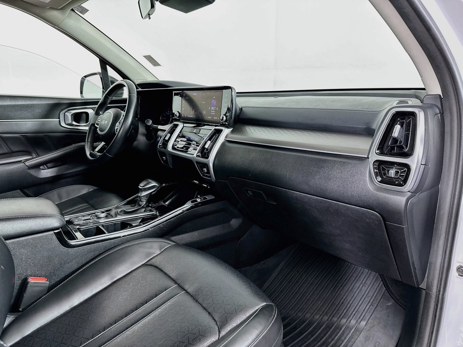 Used 2022 Kia Sorento SX AWD/4WD image 32