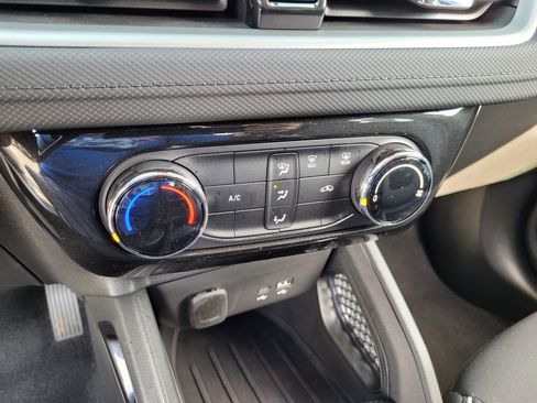 Used 2026 Chevrolet TrailBlazer LT image 19