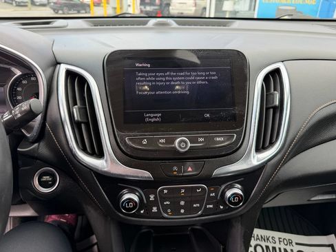 Used 2022 Chevrolet Equinox Premier AWD/4WD image 17