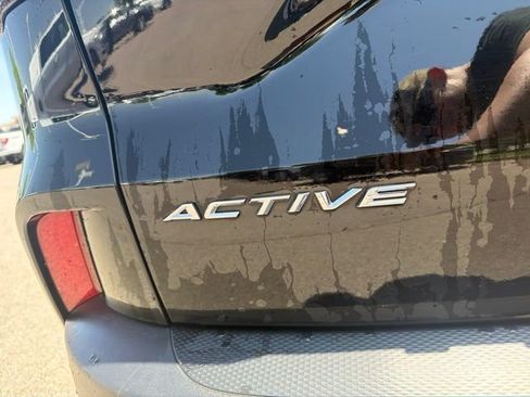 Used 2025 Ford Escape Active AWD/4WD image 13