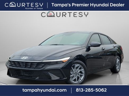 Certified 2025 Hyundai Elantra Blue image 1