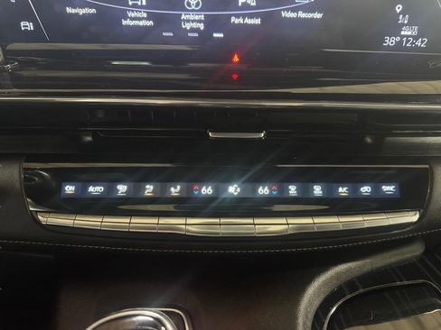 Certified 2023 Cadillac Escalade Sport AWD/4WD image 94