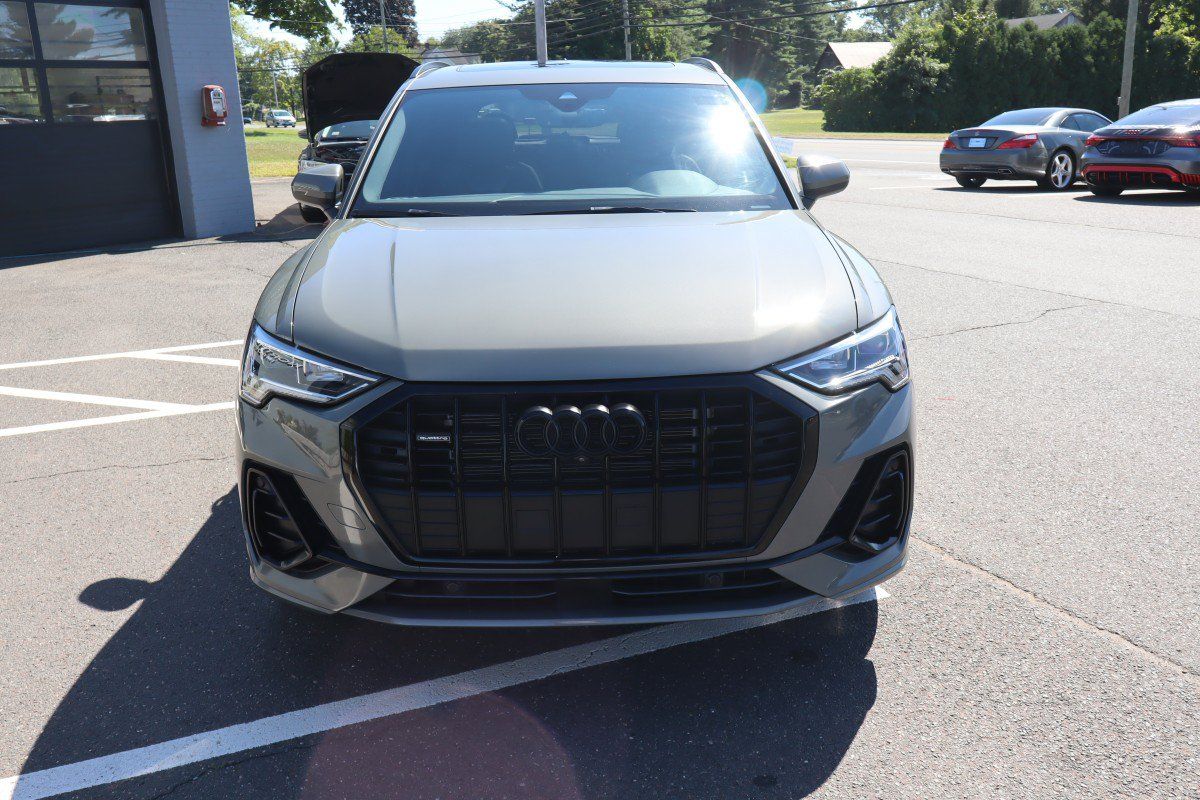 Used 2024 Audi Q3 2.0T Premium Plus AWD/4WD image 3