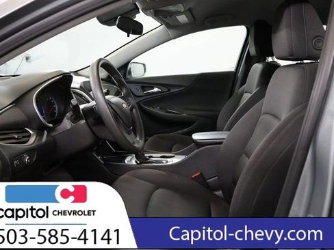 Used 2024 Chevrolet Malibu LT image 13