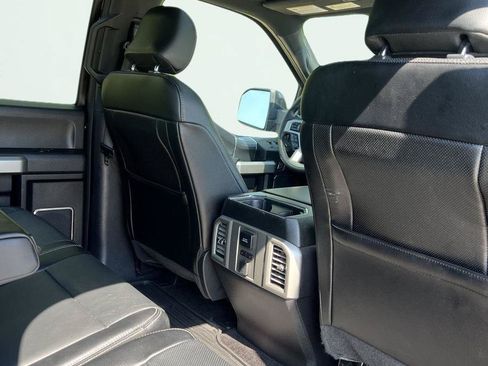 Used 2016 Ford F150 Lariat w/ Equipment Group 502A Luxury AWD/4WD image 22
