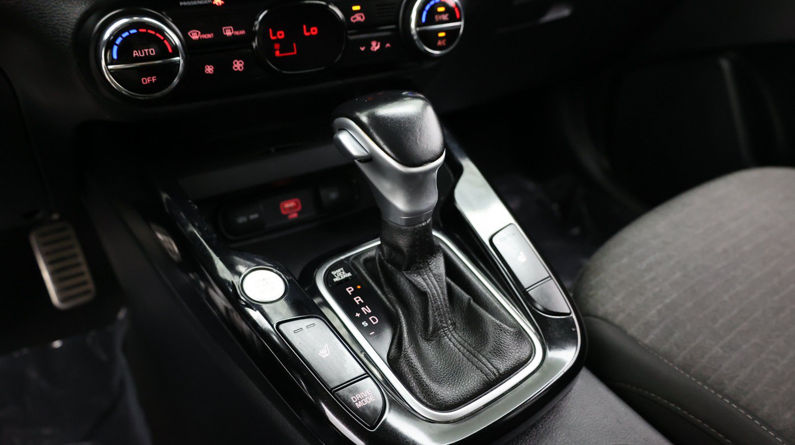 Used 2020 Kia Soul EX FWD image 23