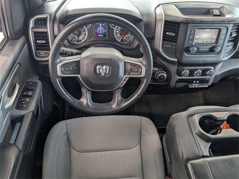Used 2022 RAM 1500 Big Horn image 9