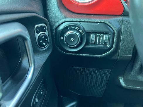 Used 2021 Jeep Wrangler Unlimited Rubicon image 31