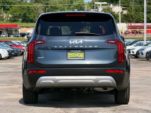 Used 2022 Kia Telluride LX AWD/4WD image 4