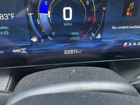 Used 2025 Chevrolet Equinox LT image 40