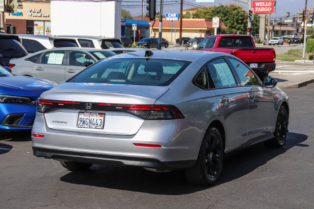 Used 2025 Honda Accord SE image 9