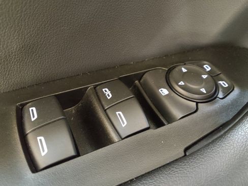 Used 2024 Chevrolet Blazer LT w/ Convenience Package FWD image 27