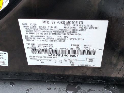 Used 2021 Ford EcoSport S image 32
