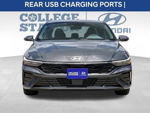 Used 2024 Hyundai Elantra SEL w/ Convenience Package FWD image 10