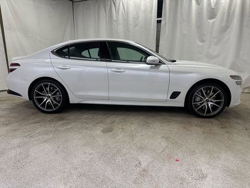Used 2026 Genesis G70 2.5T image 6