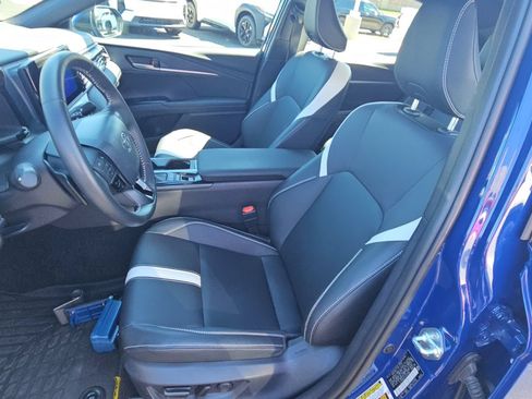 Used 2026 Toyota Camry SE FWD image 25