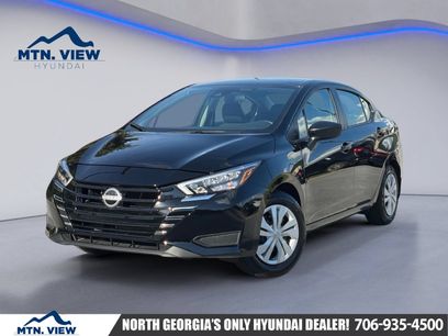 Used 2025 Nissan Versa S w/ Trunk Package