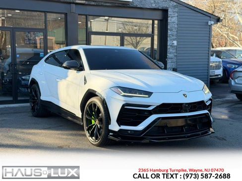 Used 2022 Lamborghini Urus image 7