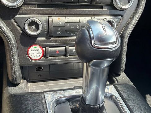 Used 2016 Ford Mustang Coupe RWD image 6