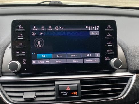 Used 2020 Honda Accord Sport image 28