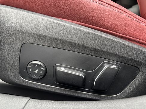 Used 2026 BMW i4 eDrive40 image 17